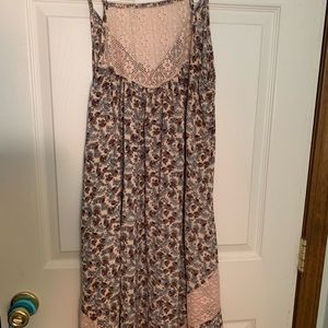 Floral flowyy pink dress